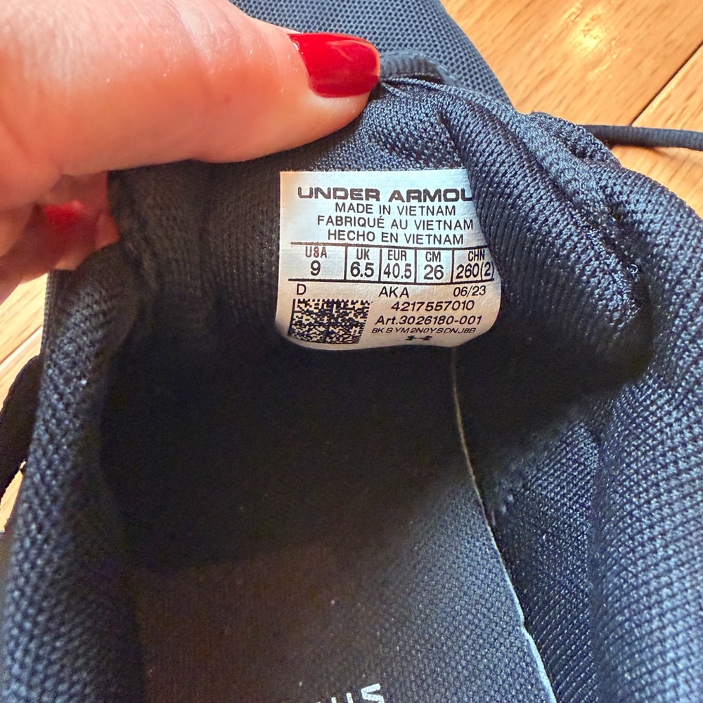 Under Armour Women’s Black / White Athletic Sneakers - Picture 4 of 8